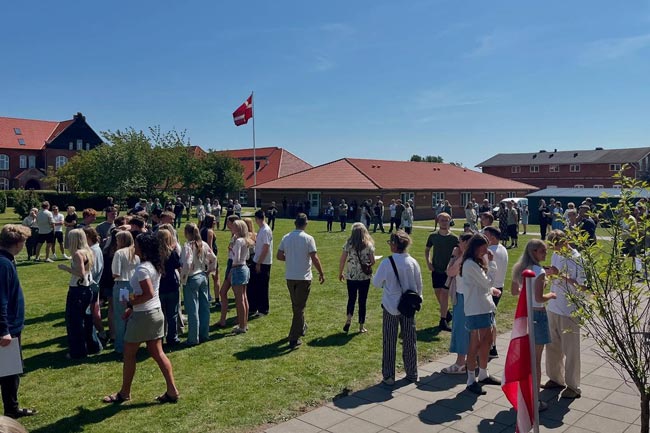 Samling på Højer Design Efterskole